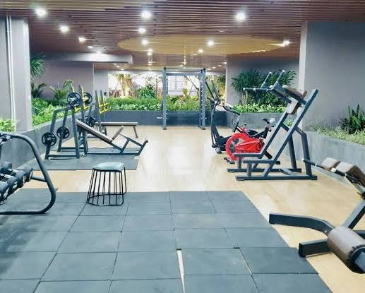 Phòng Gym & Yoga hướng hồ bơi