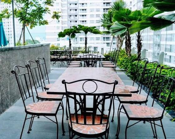 Khu vực tổ chức tiệc BBQ ngoài trời