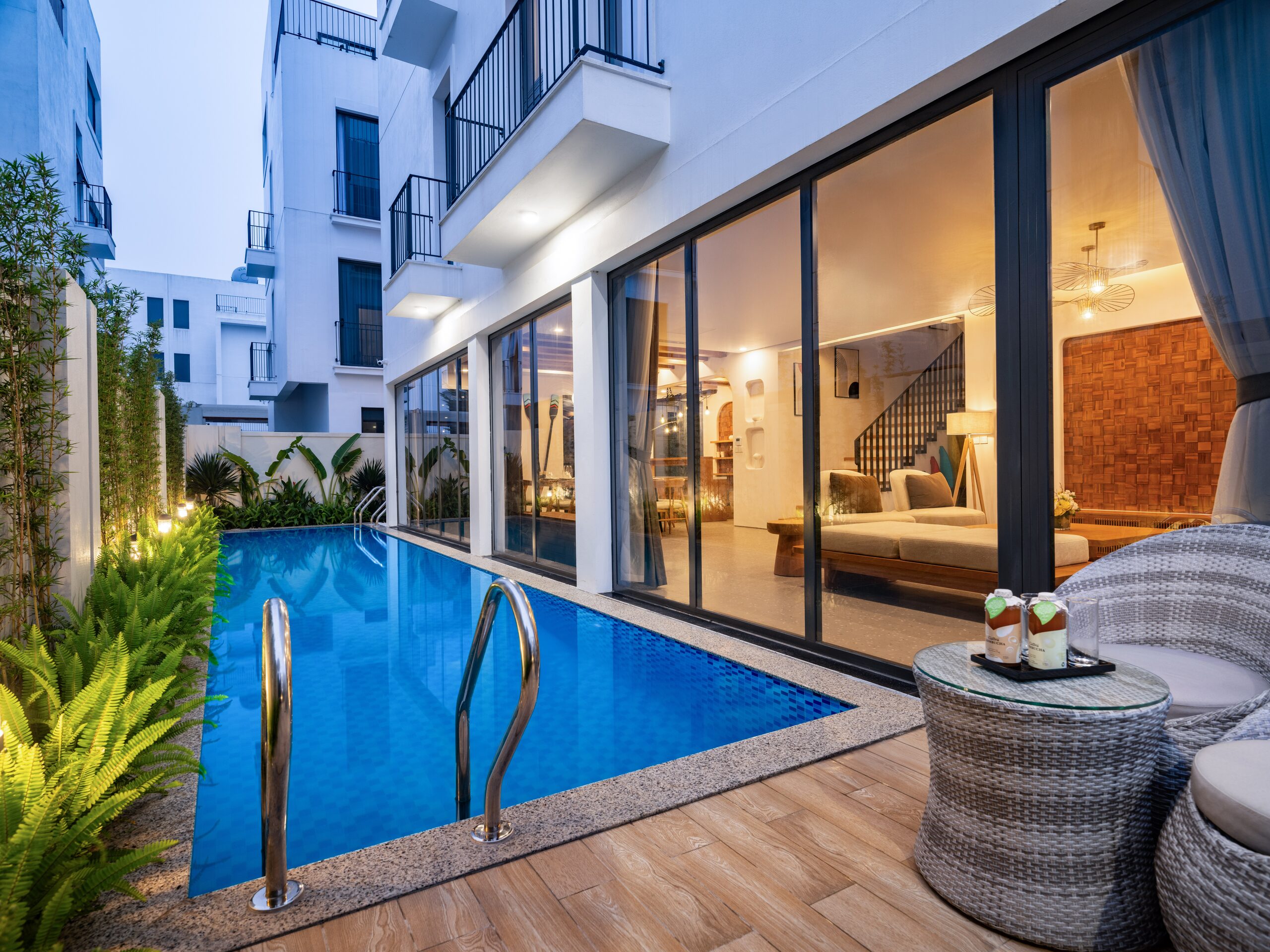Hồ bơi riêng tại từng căn villa